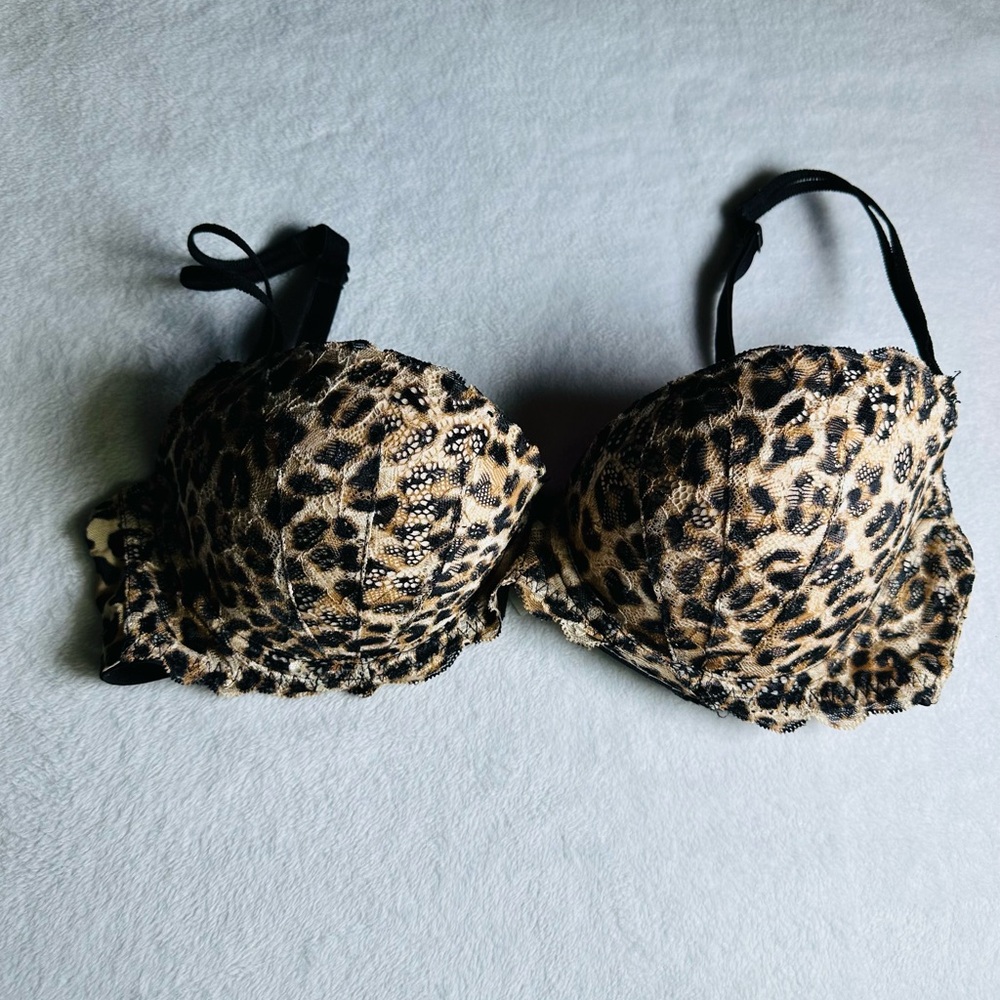 PINK Victoria's Secret Leopard Print Push-up Bra 36C